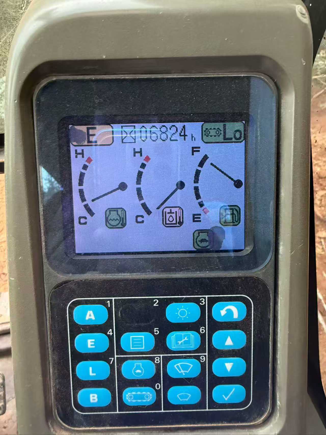 Buy Komatsu PC210-7 Used Excavator / 5