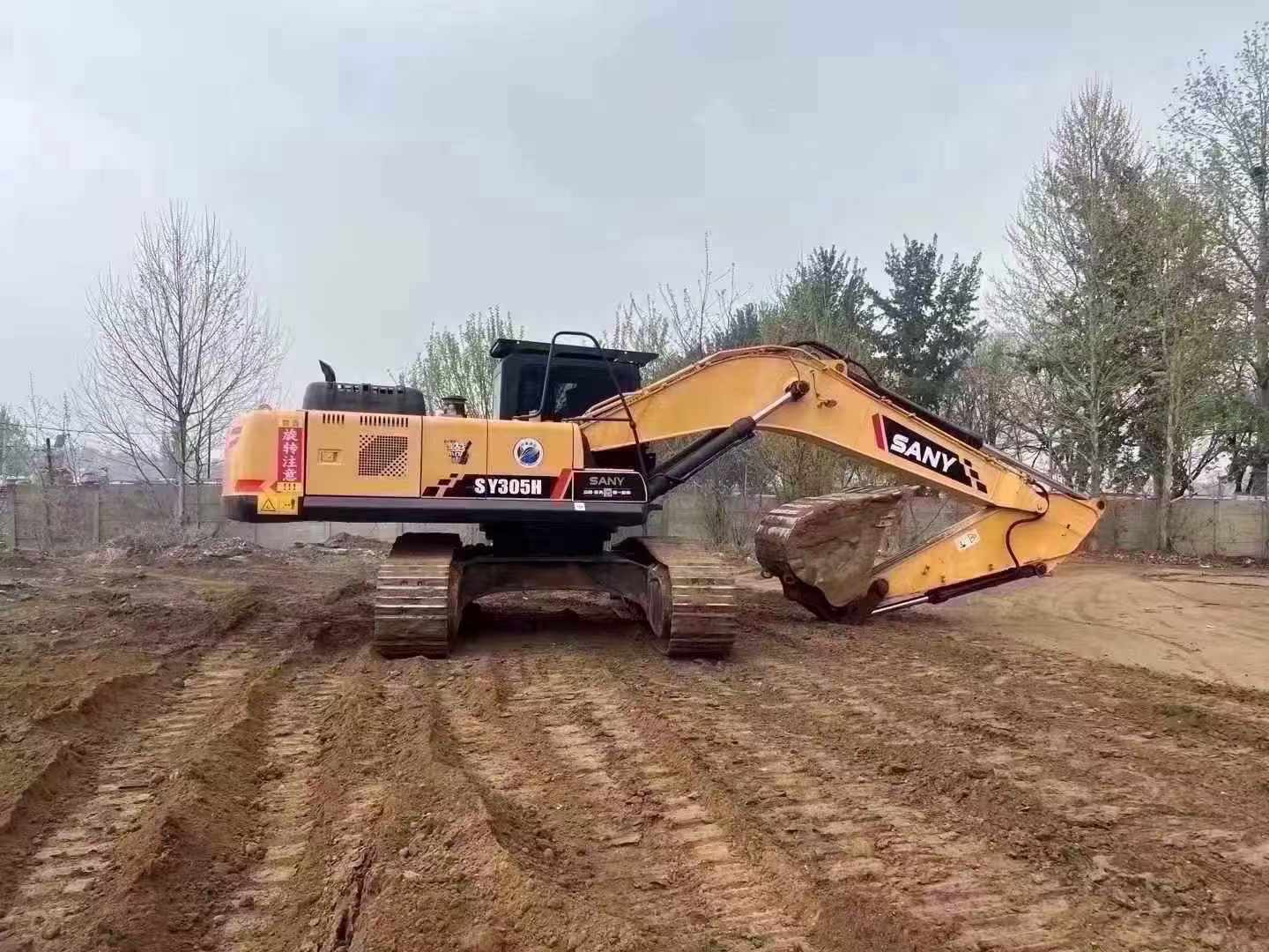 Buy Sany SY305C Used Excavator / 3 Buy Sany SY305C Used Excavator / 3