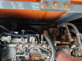 Buy Doosan DH200-3 Used Excavator / 4 Buy Doosan DH200-3 Used Excavator / 4