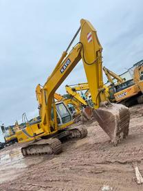 Buy Kato 820-3SP Used Excavator / 2 Buy Kato 820-3SP Used Excavator / 2