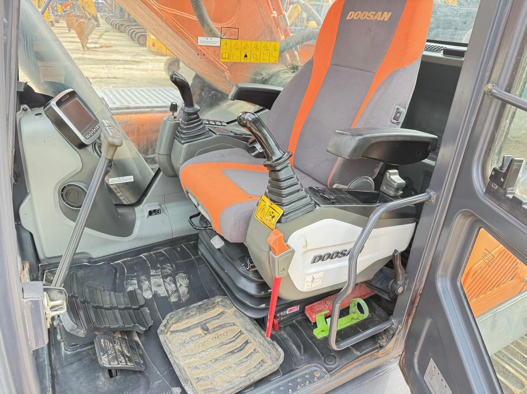 Buy Doosan DX380 Used Excavator / 9