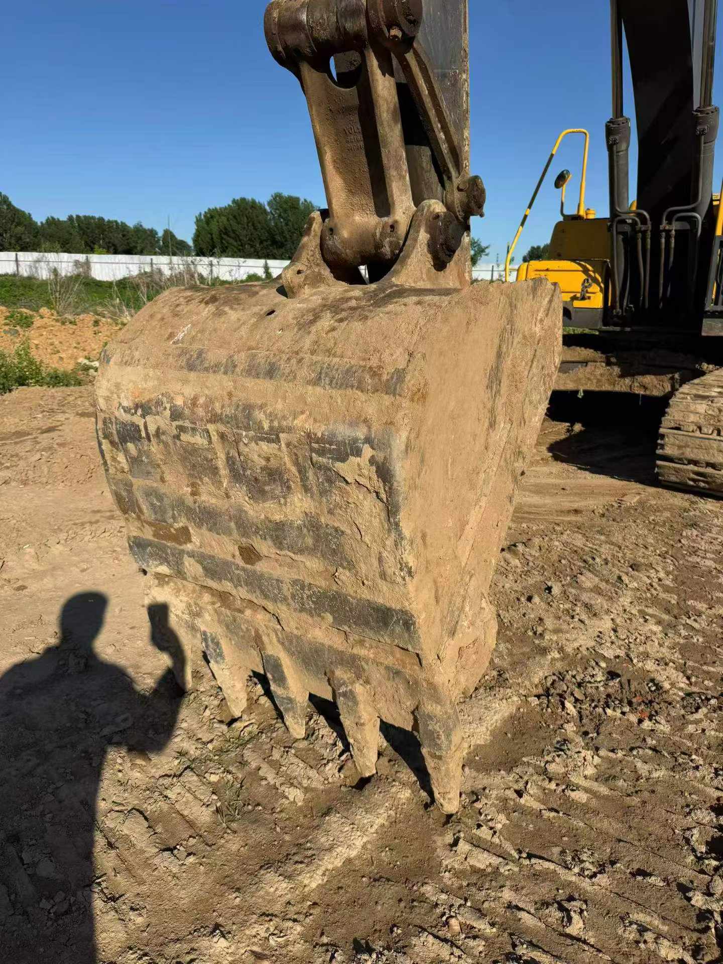 Buy Volvo EC210B Used Excavator / 8 Buy Volvo EC210B Used Excavator / 8