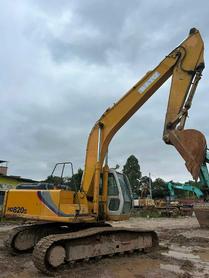 Buy Kato 820-3SP Used Excavator / 2 Buy Kato 820-3SP Used Excavator / 2