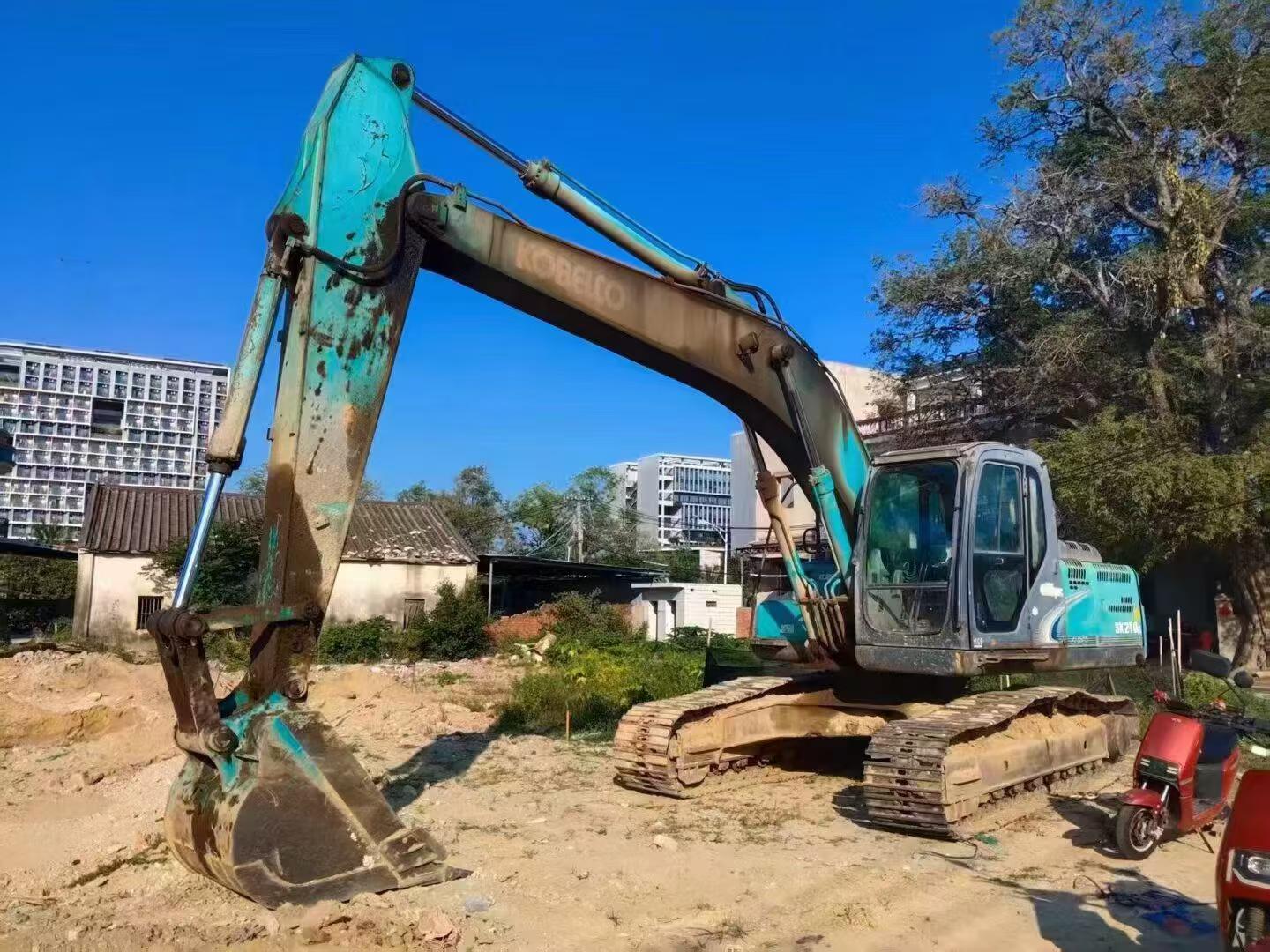Buy Kobelco SK210 Used Excavator / 4 Buy Kobelco SK210 Used Excavator / 4
