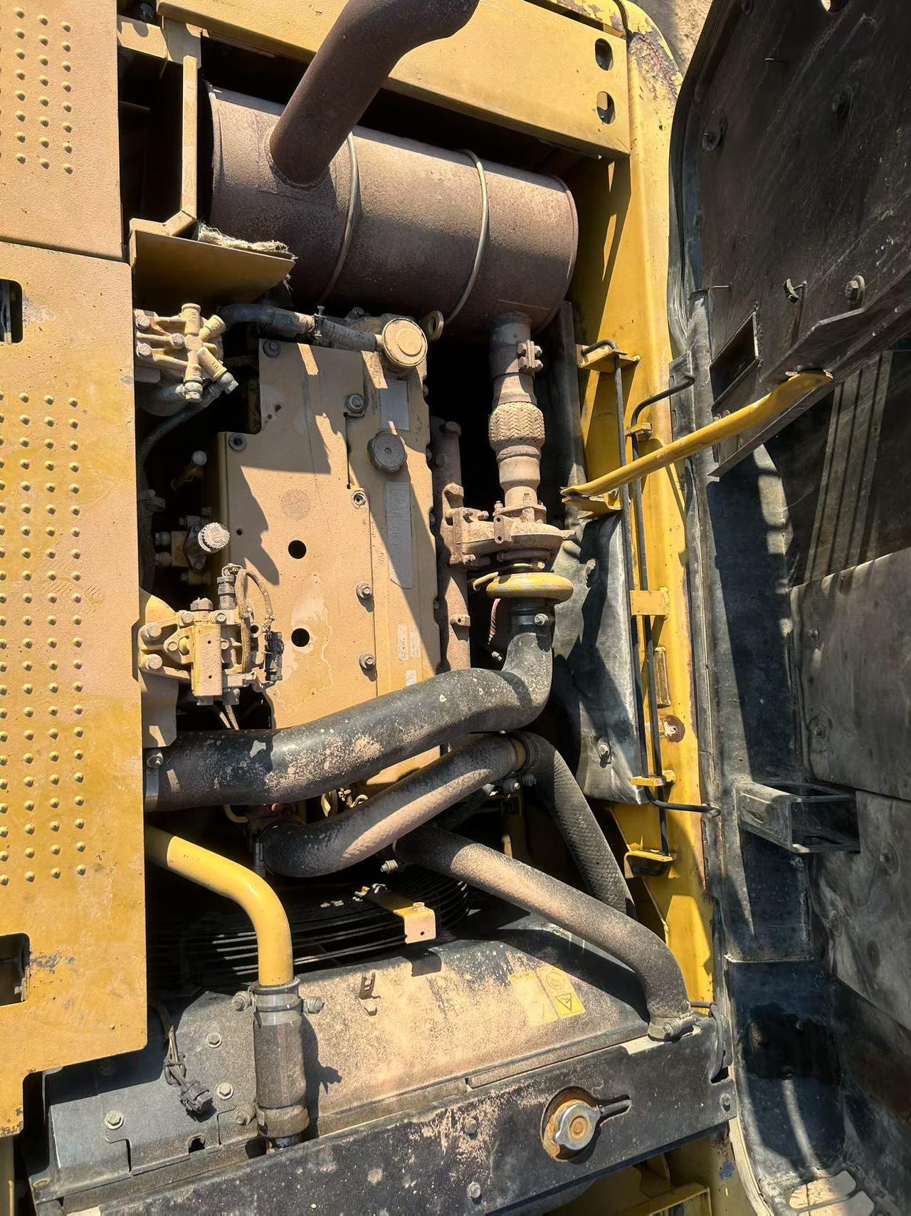 Buy Caterpillar 320D Used Excavator / 3