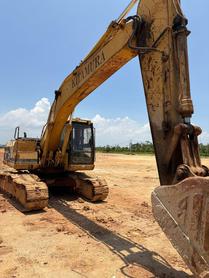 Buy Caterpillar 320V2 Used Excavator / 3 Buy Caterpillar 320V2 Used Excavator / 3