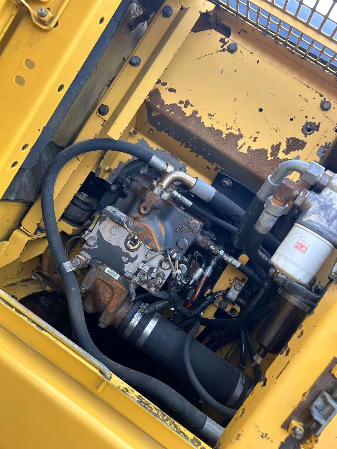 Buy Komatsu PC130-7 Used Excavator / 7