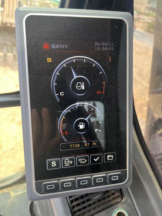 Buy Sany SY200C Used Excavator / 1