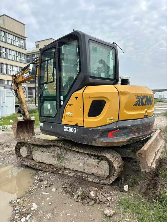 Buy XCMG XE60 Used Excavator / 1