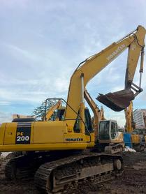 Buy Komatsu PC200-7 Used Excavator / 2 Buy Komatsu PC200-7 Used Excavator / 2
