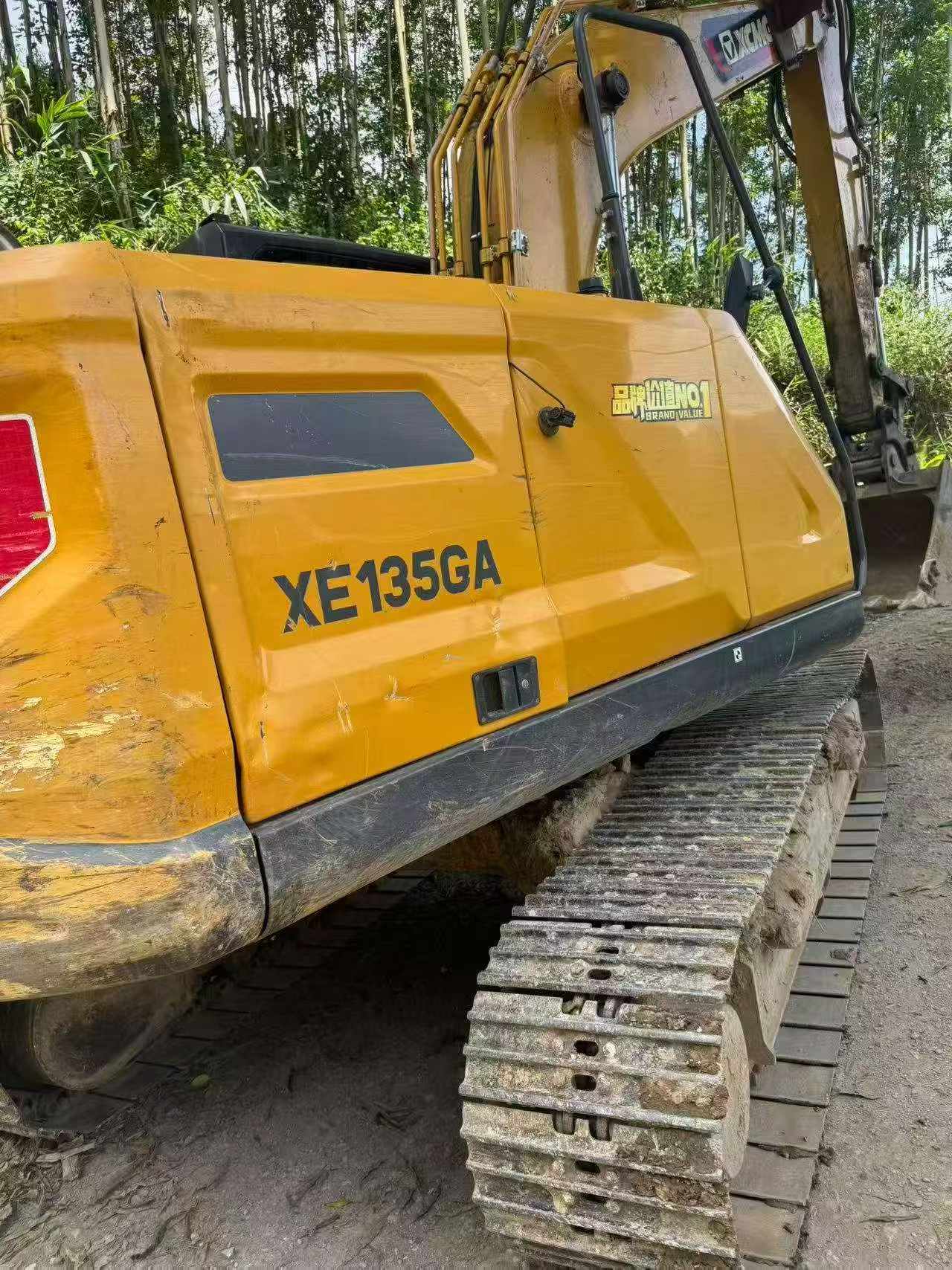 Buy XCMG XE135B Used Excavator / 3