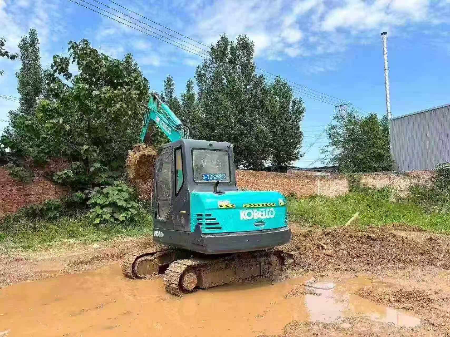 Buy Kobelco SK60 Used Excavator / 6