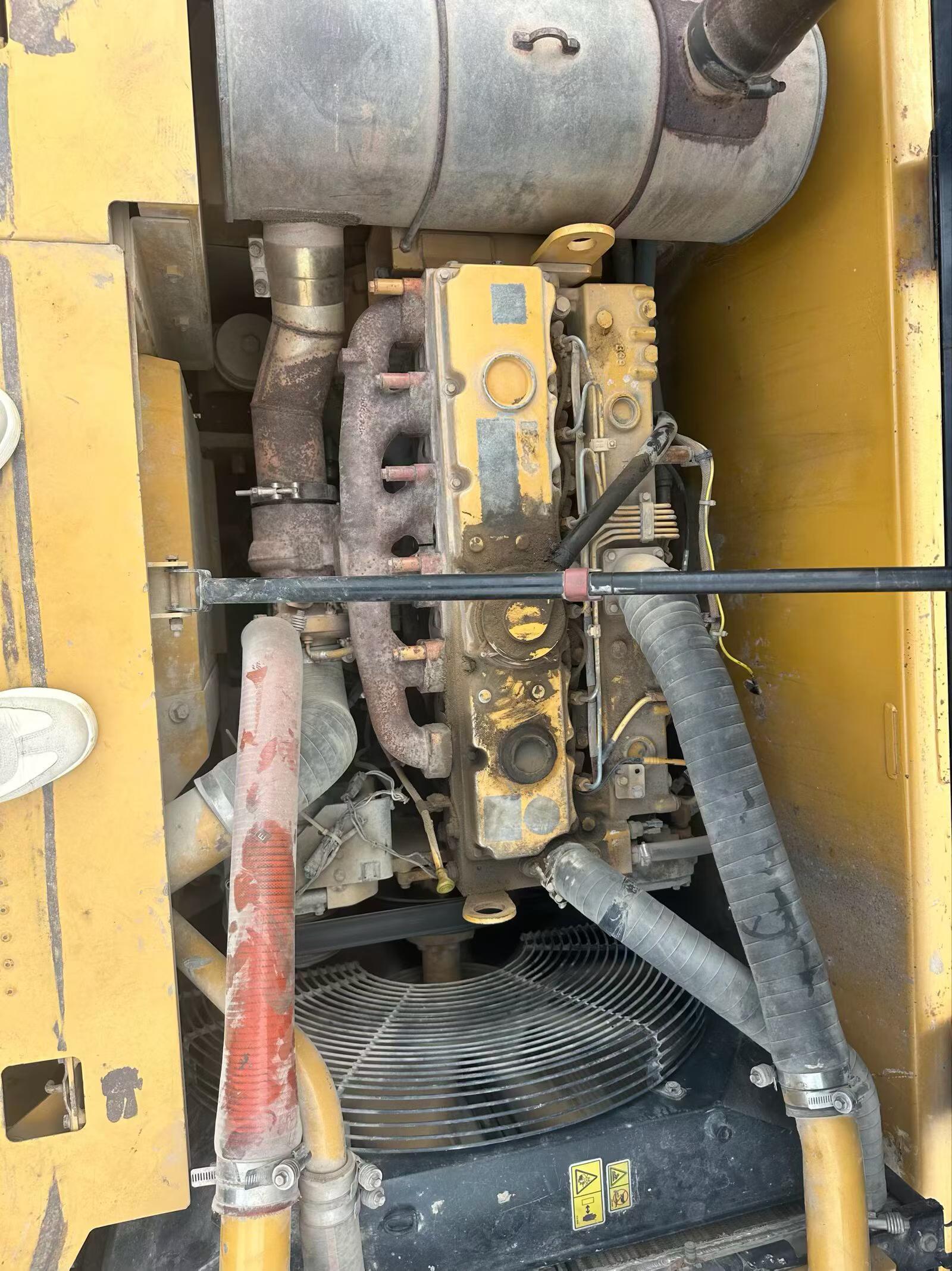 Buy Caterpillar 320D Used Excavator / 4