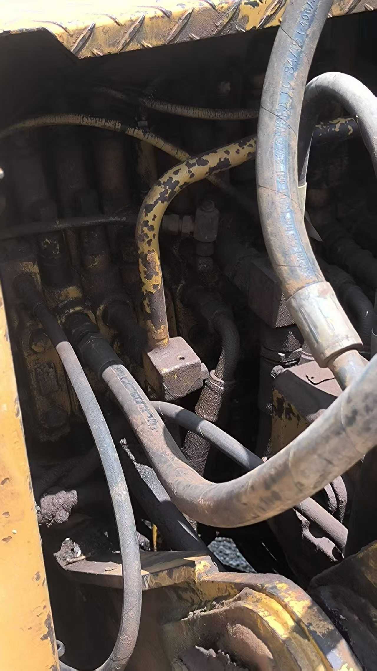 Buy Caterpillar E70B Used Excavator / 3