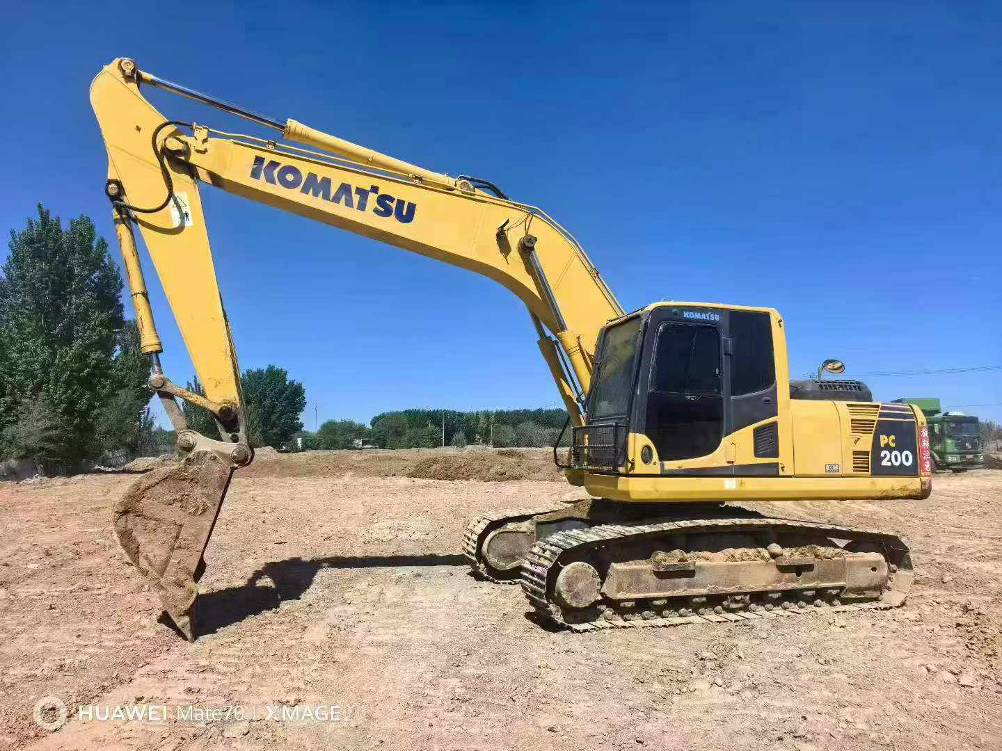 Buy Komatsu PC200 Used Excavator / 2 Buy Komatsu PC200 Used Excavator / 2