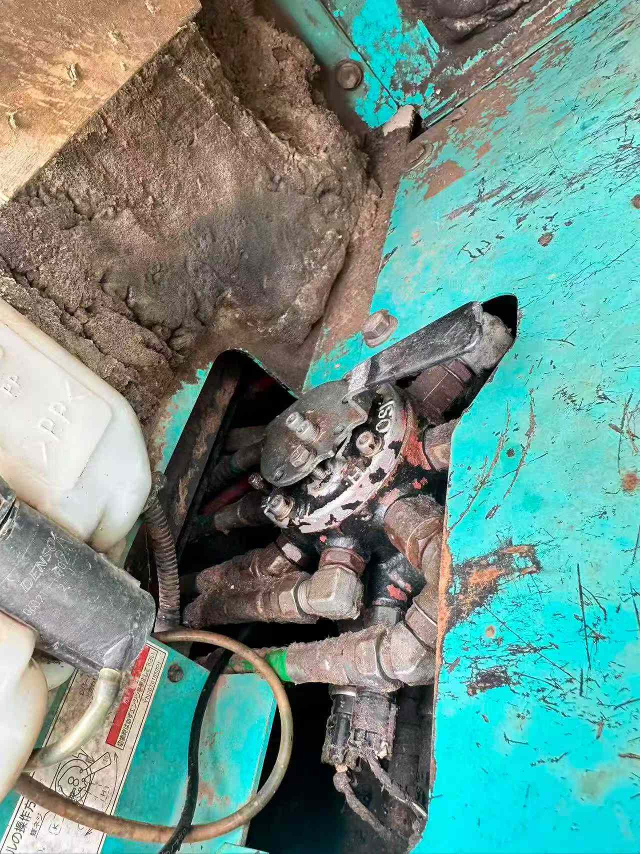 Buy Kobelco SK200-11 Used Excavator / 4