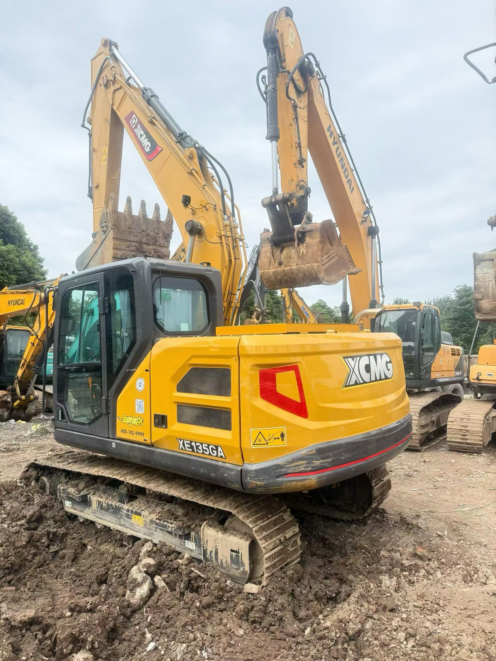 Buy XCMG XE135B Used Excavator / 2 Buy XCMG XE135B Used Excavator / 2