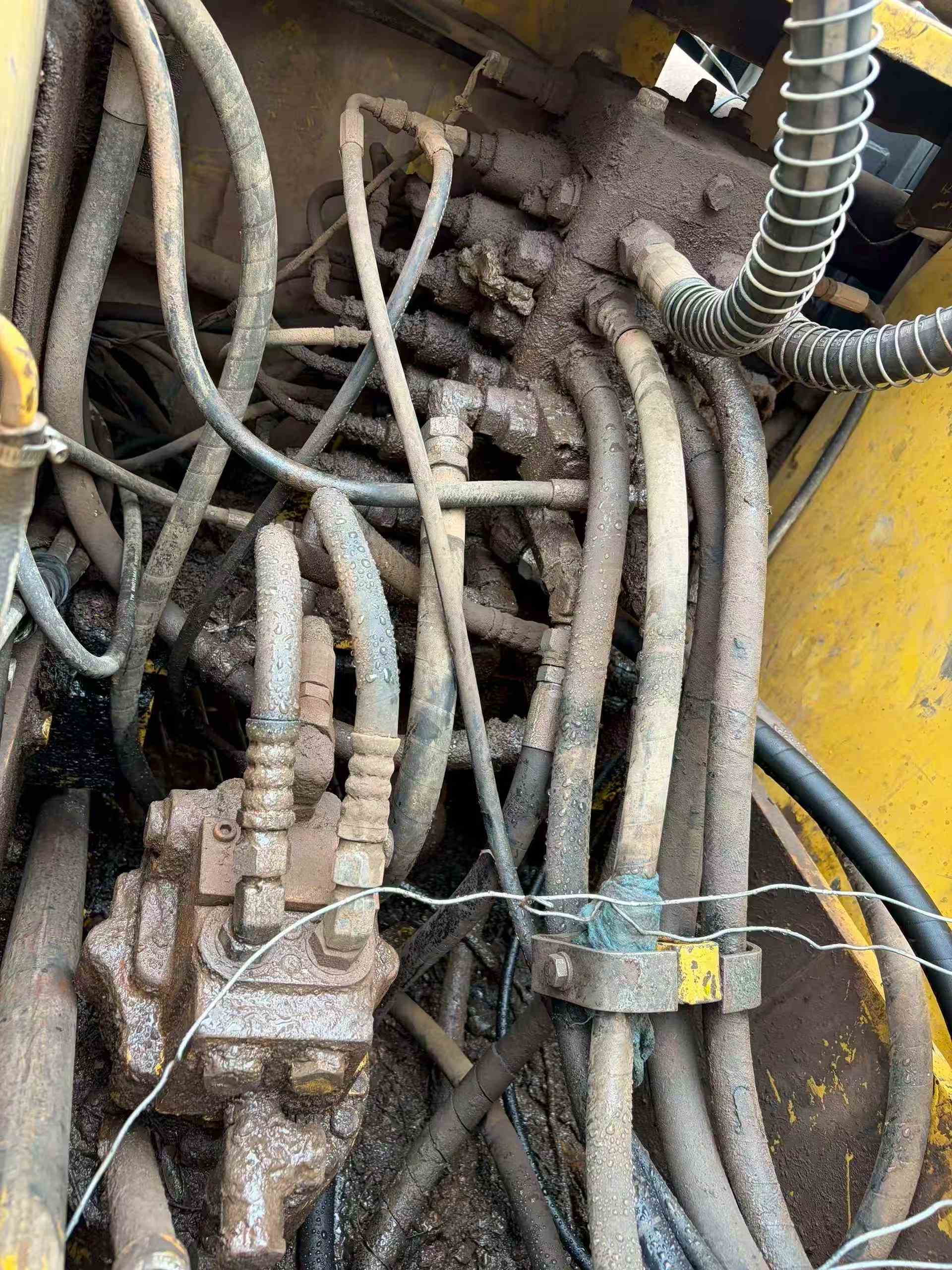 Buy Komatsu PC110-7 Used Excavator / 3 Buy Komatsu PC110-7 Used Excavator / 3