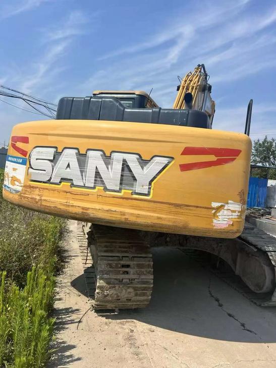 Buy Sany SY200C Used Excavator / 1