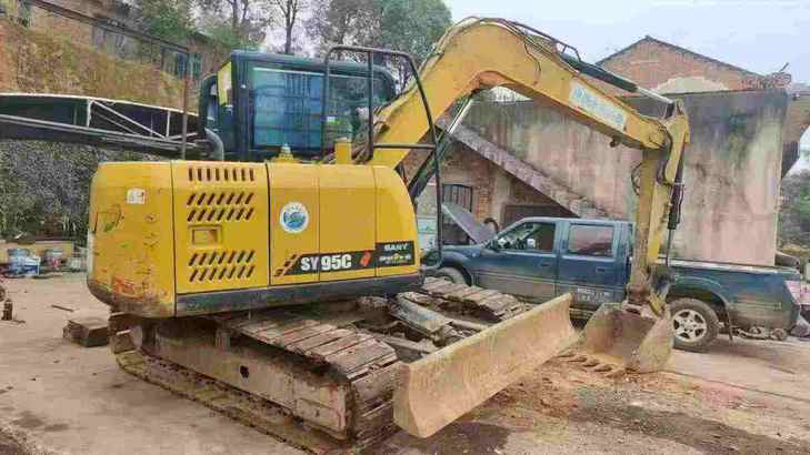 Buy Sany SY75 Used Excavator / 1