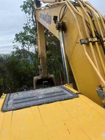 Buy Komatsu HB215LC-1 Used Excavator / 4 Buy Komatsu HB215LC-1 Used Excavator / 4