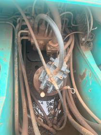 Buy Kobelco SK200-2 Used Excavator / 3 Buy Kobelco SK200-2 Used Excavator / 3
