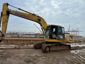 Buy Komatsu PC200-7 Used Excavator / 2 Buy Komatsu PC200-7 Used Excavator / 2