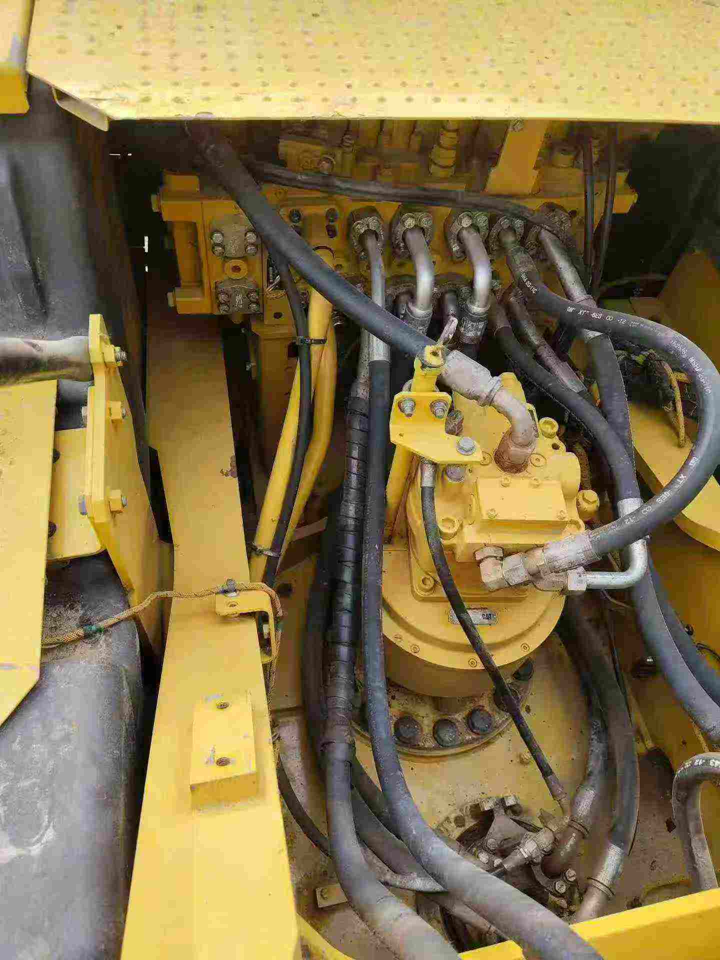 Buy Caterpillar 330B Used Excavator / 6