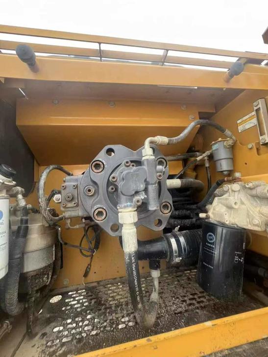 Buy Sany SY200C Used Excavator / 1