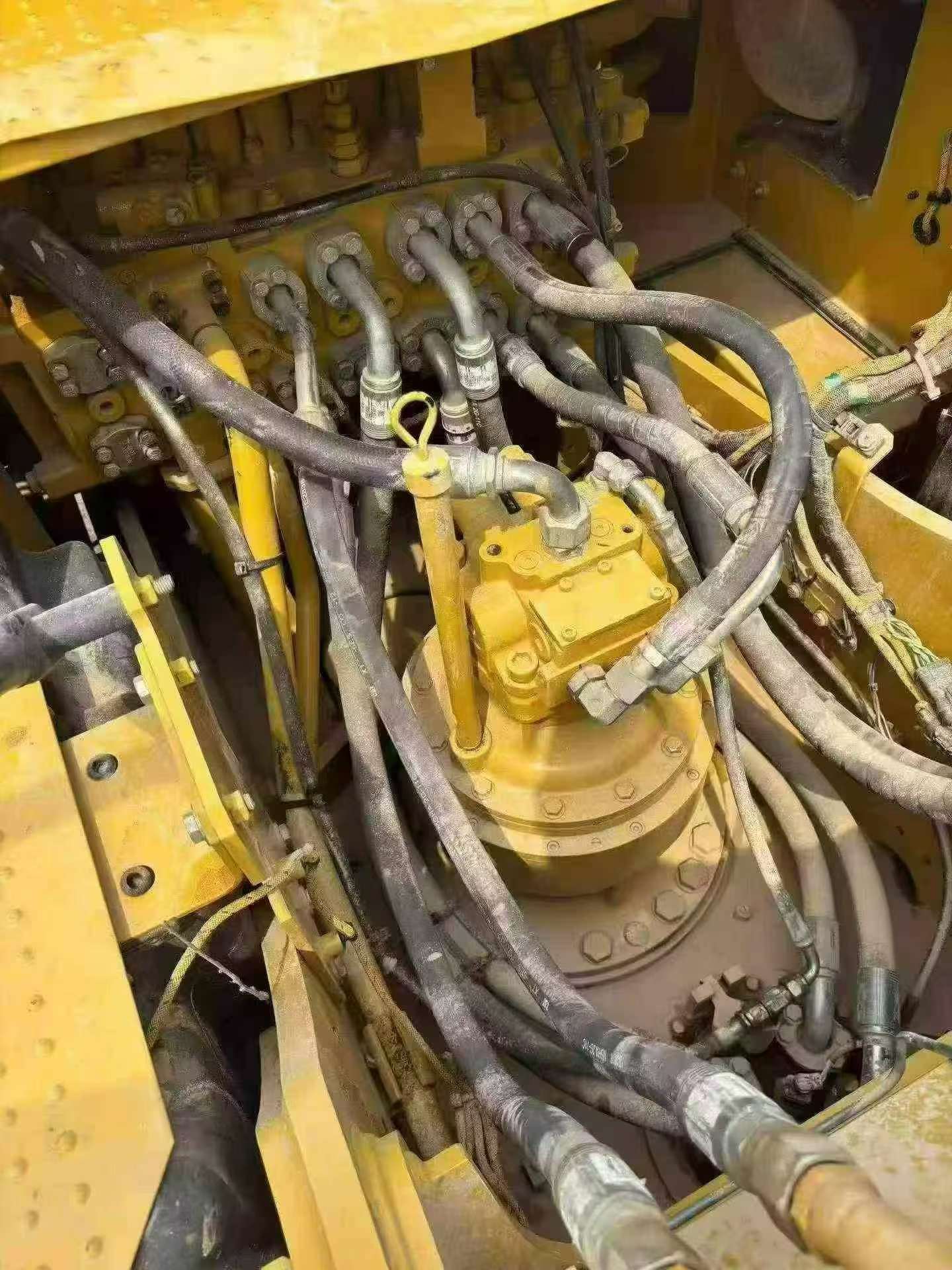 Buy Caterpillar 323 Used Excavator / 3