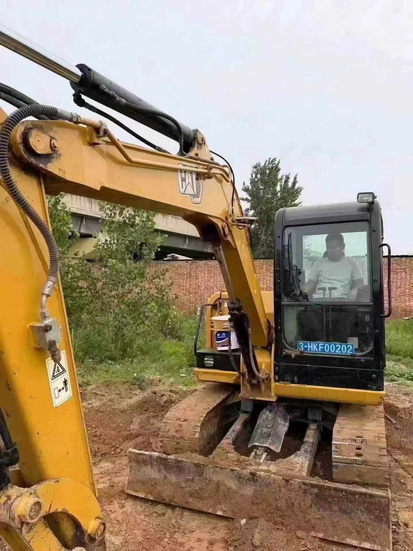 Buy Caterpillar 305.5 Used Excavator / 3 Buy Caterpillar 305.5 Used Excavator / 3