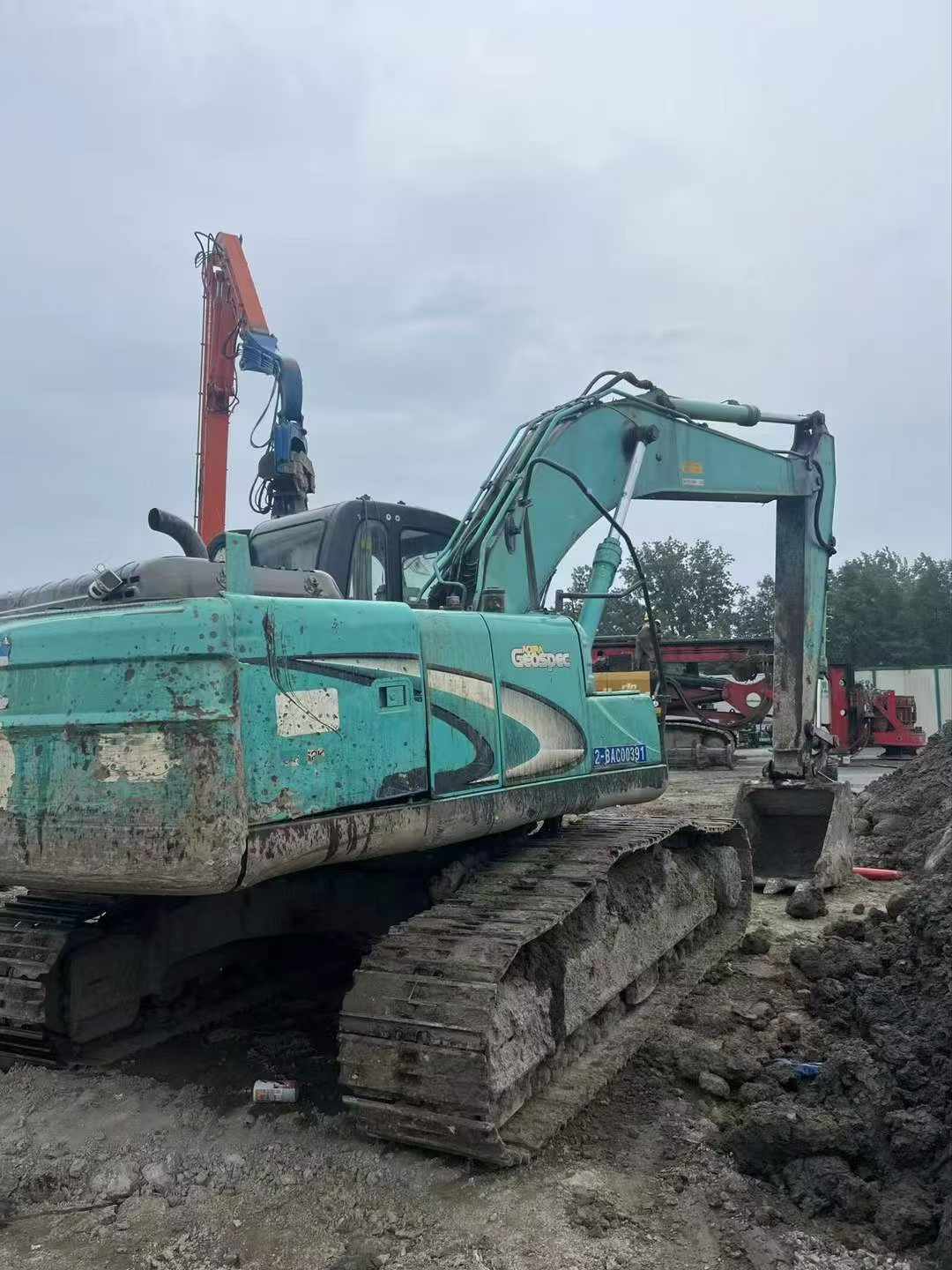 Buy Kobelco SK200 Used Excavator / 2