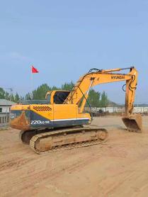 Buy Hyundai R220-5 Used Excavator / 2 Buy Hyundai R220-5 Used Excavator / 2