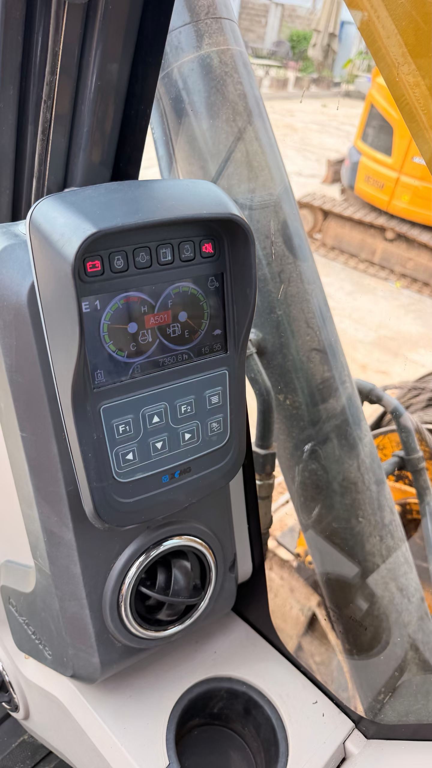 Buy XCMG XE75C Used Excavator / 7 Buy XCMG XE75C Used Excavator / 7