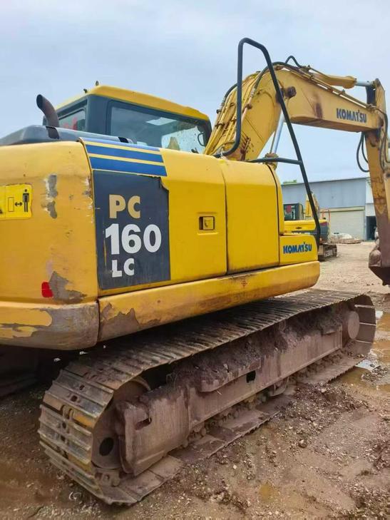 Buy Komatsu PC130-7 Used Excavator / 1