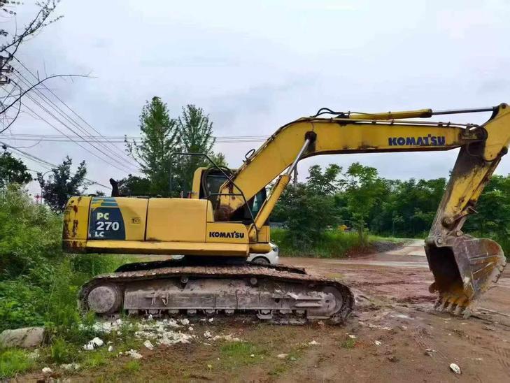 Buy Komatsu PC240-6 Used Excavator / 1