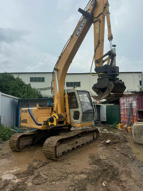 Buy Kato HD512 Used Excavator / 1
