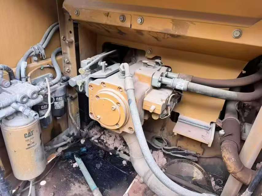 Buy Caterpillar 320A Used Excavator / 4