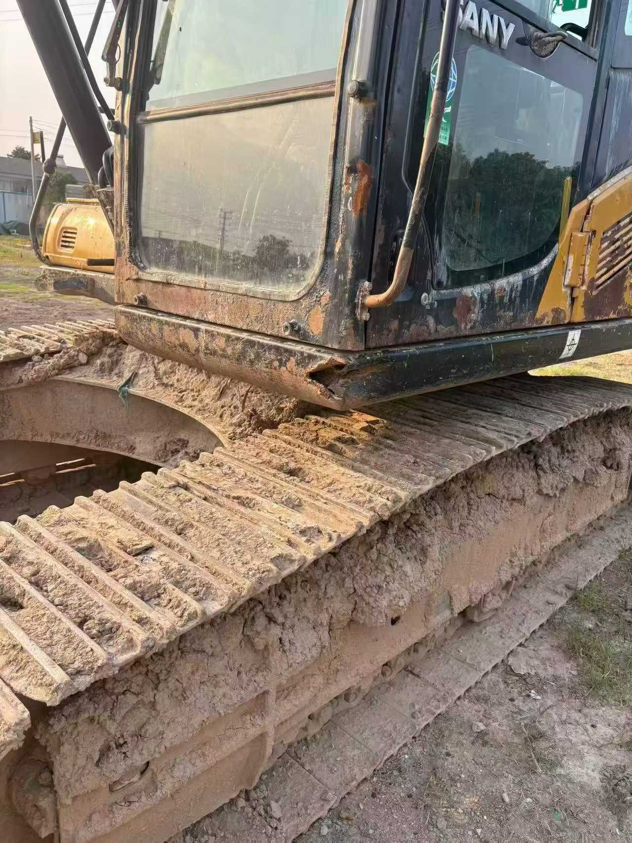 Buy Sany SY205C Used Excavator / 8