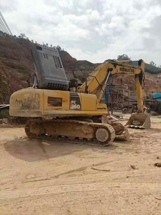 Buy Komatsu PC360-7 Used Excavator / 1