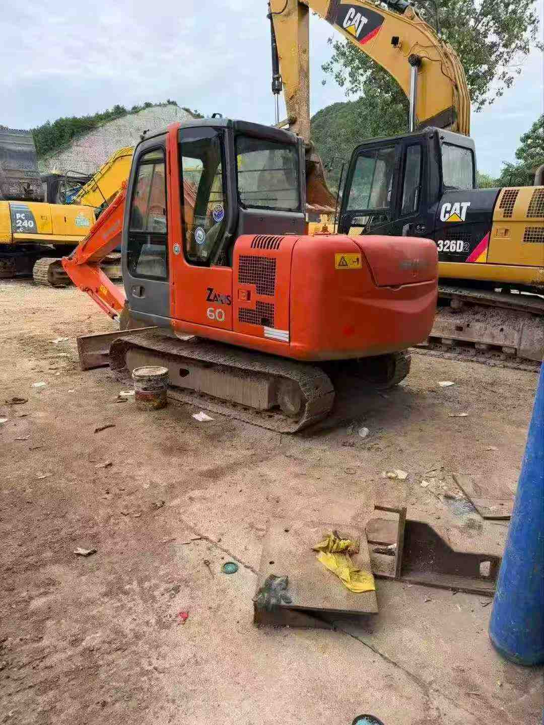 Buy Hitachi ZX60 Used Excavator / 3 Buy Hitachi ZX60 Used Excavator / 3