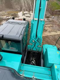 Buy Kobelco SK200-2 Used Excavator / 3 Buy Kobelco SK200-2 Used Excavator / 3