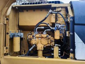 Buy Caterpillar 320D Used Excavator / 2 Buy Caterpillar 320D Used Excavator / 2
