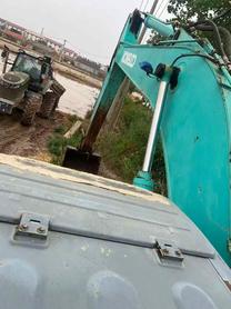 Buy Kobelco SK200 Used Excavator / 3 Buy Kobelco SK200 Used Excavator / 3