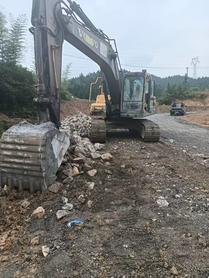 Buy Volvo EC210B Used Excavator / 3 Buy Volvo EC210B Used Excavator / 3
