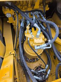 Buy Caterpillar 330B Used Excavator / 8 Buy Caterpillar 330B Used Excavator / 8