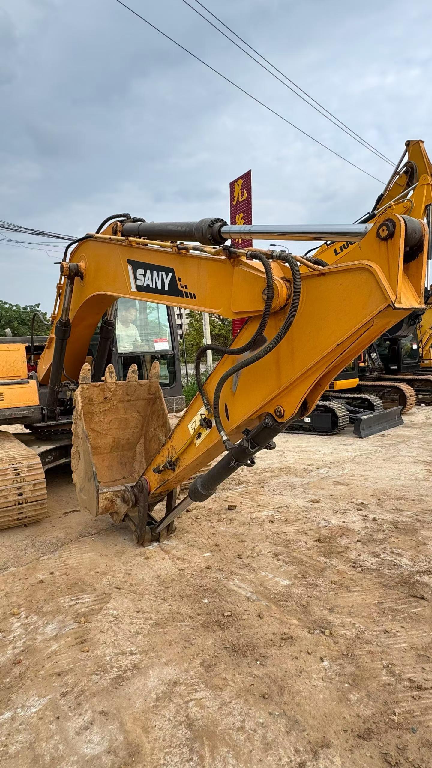 Buy Sany SY135-8S Used Excavator / 5
