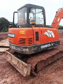 Buy Doosan DH55 Used Excavator / 9 Buy Doosan DH55 Used Excavator / 9