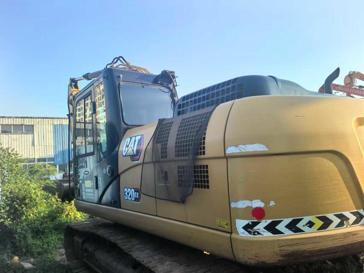 Buy Caterpillar 320A Used Excavator / 1