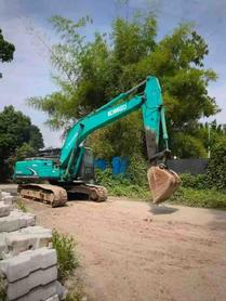Buy Kobelco SK210 Used Excavator / 3 Buy Kobelco SK210 Used Excavator / 3
